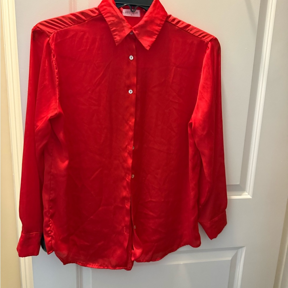 Vestique Red Button Down Shirt Size Small
